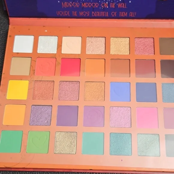 Beauty creations fortune teller eye shadow palette - Picture 3 of 12